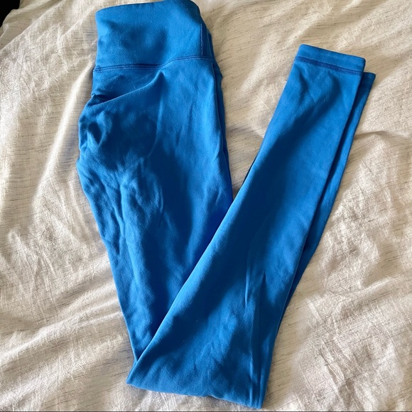 Lululemon Reversible Leggings - Picture 3 of 4